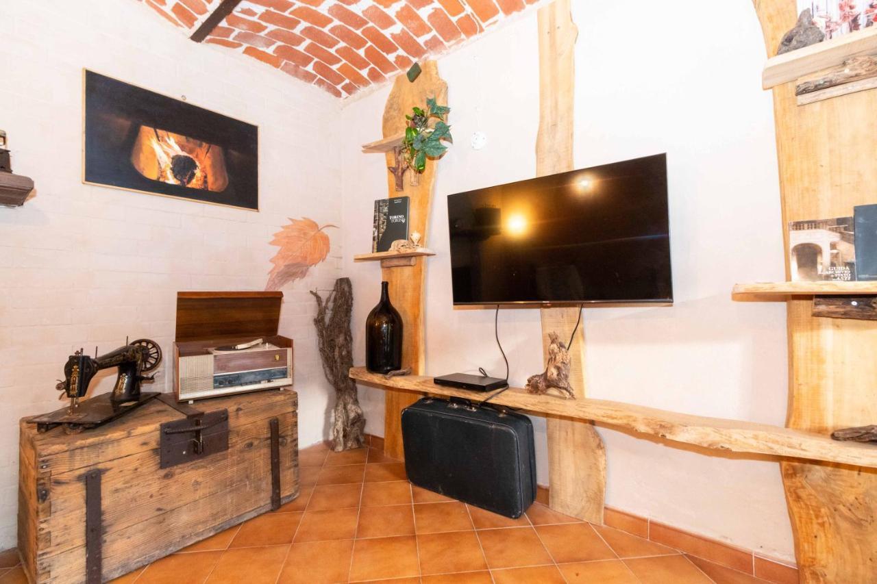 Вилла Casa Delle Foglie Sussurranti Асти Экстерьер фото