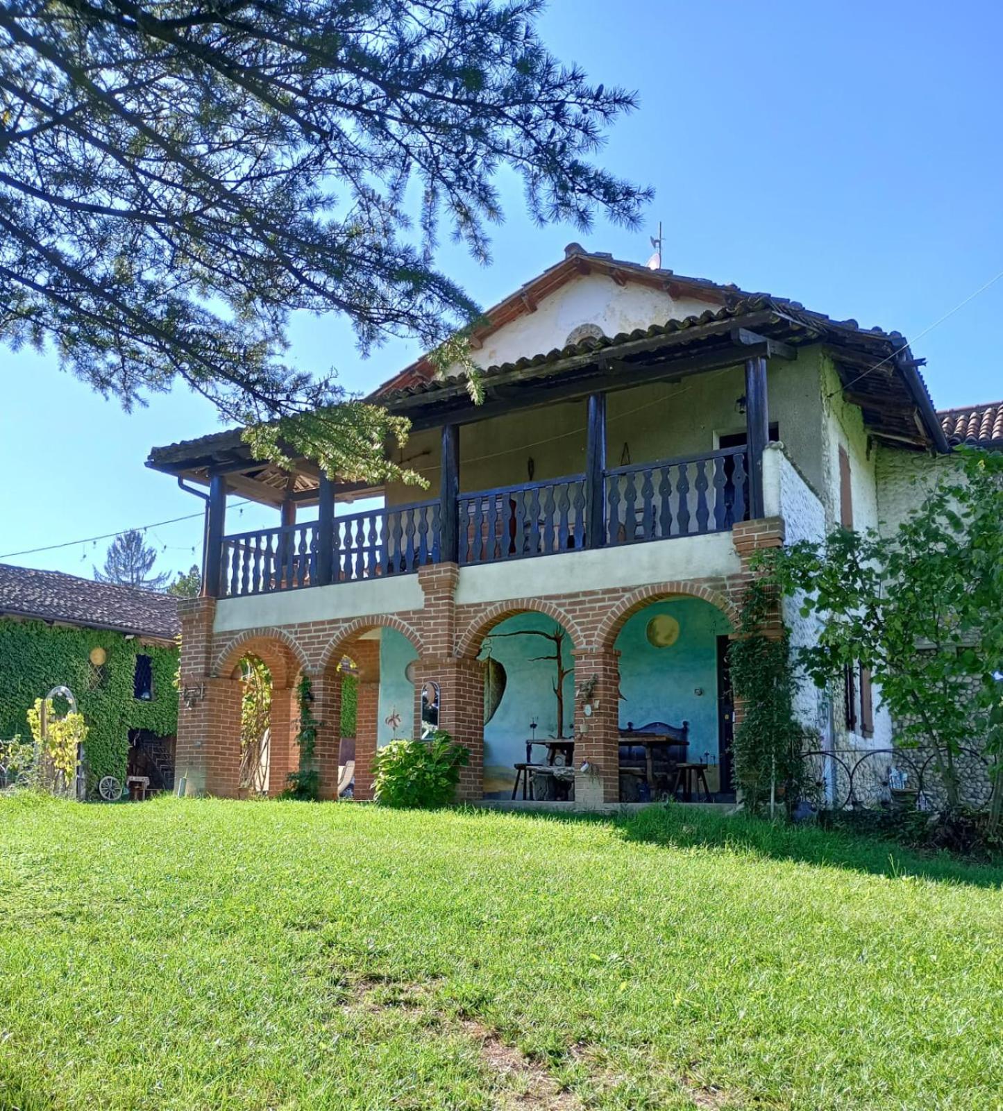Вилла Casa Delle Foglie Sussurranti Асти Экстерьер фото